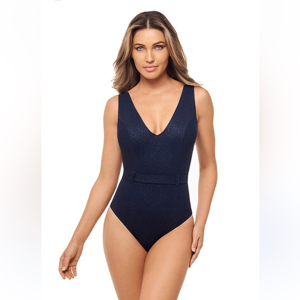 nwot amoressa one pieces swimsuit